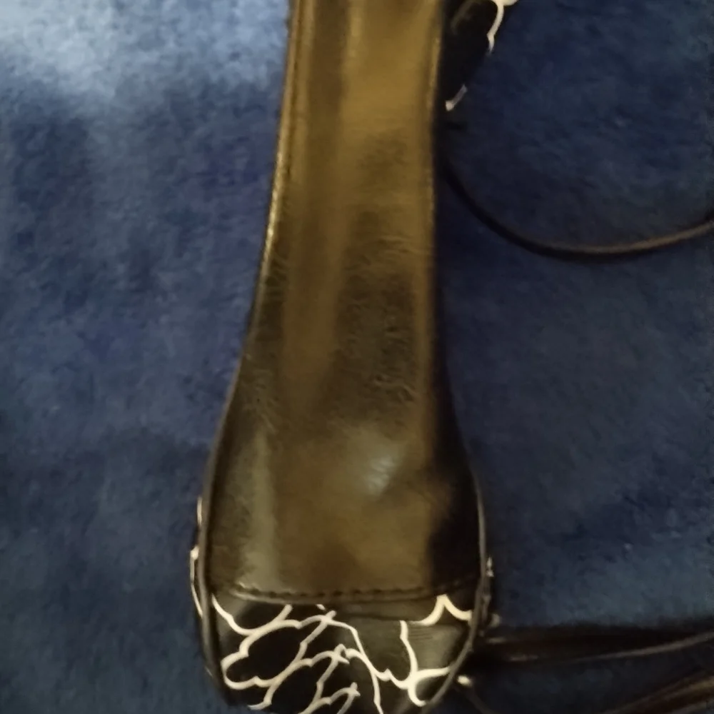 Handbag 👜 - Picture 3 of 3